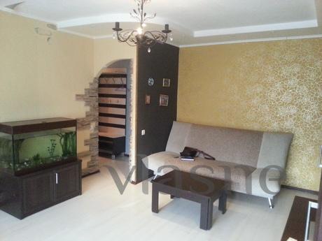 2-bedroom apartment in the city center, Izhevsk - günlük kira için daire