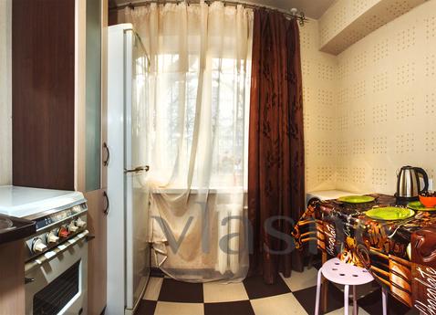 One bedroom apartment with a good repair, Krasnodar - günlük kira için daire