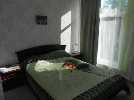 Mini-hotel, center, excellent condition, Taganrog - apartment by the day